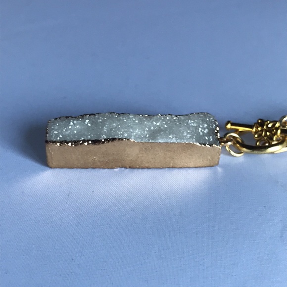 New! Quartz Druzy Stone Pendant Necklace - Picture 4 of 16